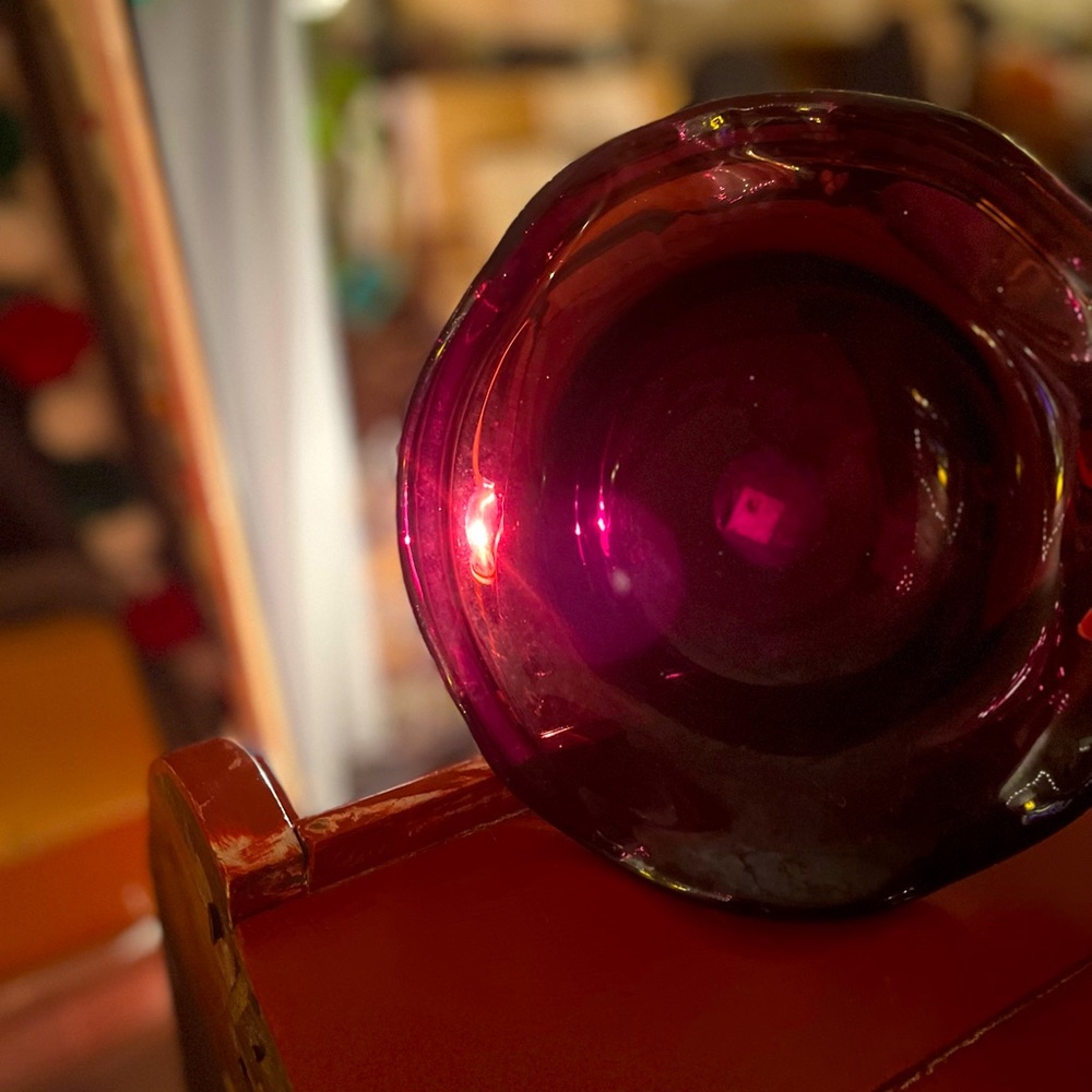 Traditional blown Spanish bowl in purple - Picture 3 of 8